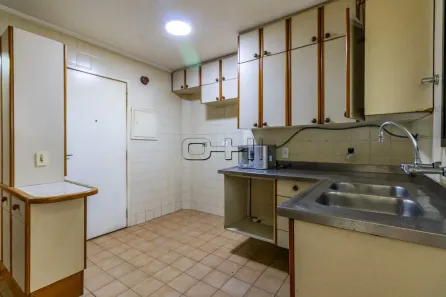 Apartamento com 4 Quartos à venda, 146m² no Vila Uberabinha, São Paulo