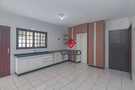 Sobrado com 3 Quartos para alugar, 206m² no Parque Oratório, Santo André