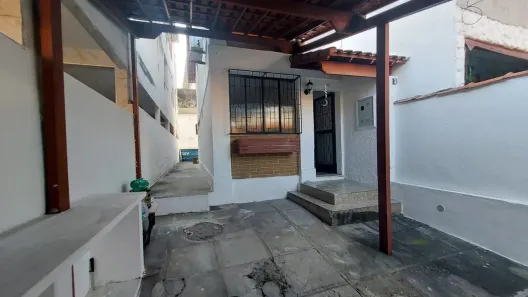 Casa de Condomínio com 2 Quartos à venda, 70m² no Irajá, Rio de Janeiro