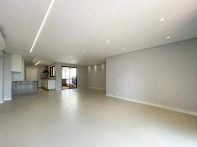 Apartamento com 3 Quartos para alugar, 147m² no Cambuí, Campinas