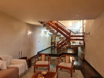 Casa com 3 Quartos à venda, 300m² no Interlagos, São Paulo