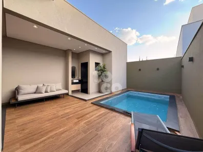 Casa de Condomínio com 4 Quartos à venda, 215m² no Laranjeiras, Uberlândia