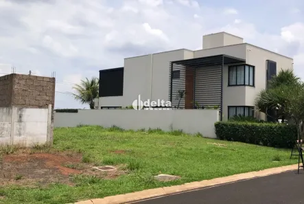 Lote/Terreno à venda, 360m² no Shopping Park, Uberlândia