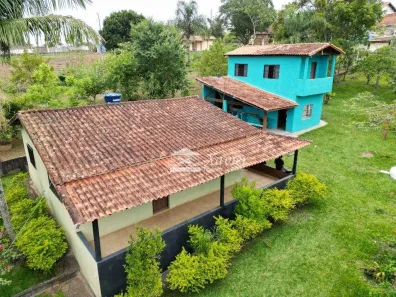 Fazenda/Sítio com 4 Quartos à venda, 180m² no Vila Nova São Roque, São Roque