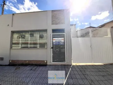 Casa com 3 Quartos para alugar, 130m² no Parque Residencial Laranjeiras, Serra