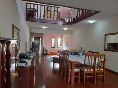 Casa com 3 Quartos à venda, 231m² no Alto Ipiranga, Mogi das Cruzes