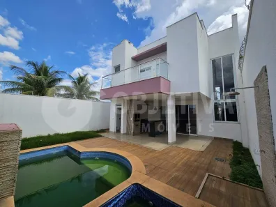 Casa com 4 Quartos para alugar, 230m² no Vigilato Pereira, Uberlândia