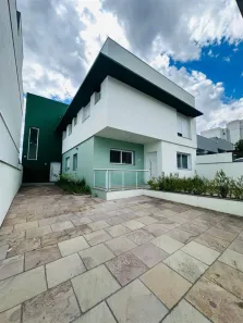 Sobrado com 3 Quartos à venda, 143m² no De Zorzi, Caxias do Sul