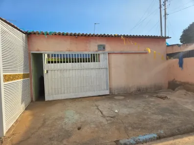Casa com 3 Quartos à venda, 112m² no Recanto das Emas, Brasília