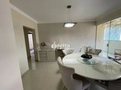 Apartamento com 3 Quartos para alugar, 110m² no Nossa Senhora das Graças, Uberlândia