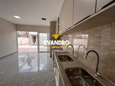 Casa de Condomínio com 3 Quartos à venda, 334m² no Jardim Itália, Cuiabá