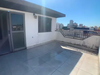 Sobrado com 2 Quartos para alugar, 210m² no Jardim das Nações, Taubaté