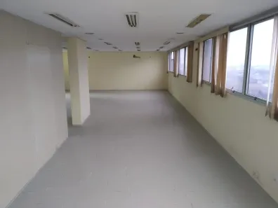 Sala Comercial à venda, 121m² no Centro, Santos