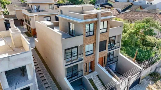Casa de Condomínio com 3 Quartos à venda, 268m² no Tingui, Curitiba