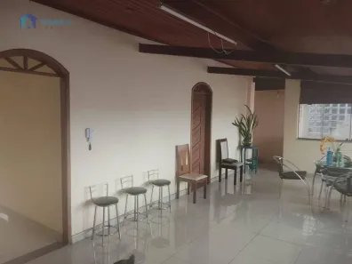 Casa com 4 Quartos à venda, 446m² no Carlos Prates, Belo Horizonte
