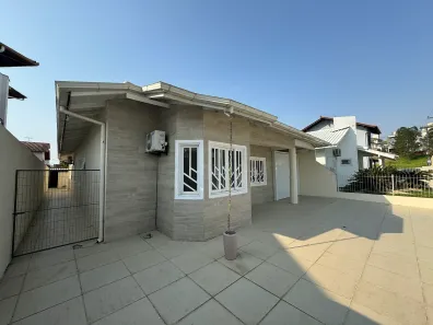 Casa com 4 Quartos à venda, 200m² no Pedra Branca, Palhoça