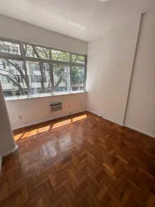 Kitnet com 1 Quarto para alugar, 42m² no Copacabana, Rio de Janeiro