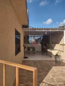 Casa com 2 Quartos para alugar, 120m² no Parque Suzano, Suzano