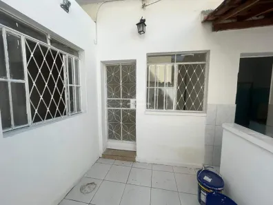 Casa com 1 Quarto para alugar, 50m² no Santa Inês, Belo Horizonte
