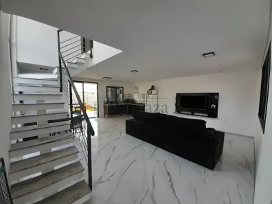 Casa de Condomínio com 3 Quartos à venda, 155m² no Jardim Jacinto, Jacareí