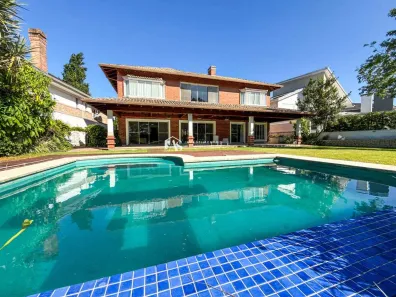 Casa de Condomínio com 4 Quartos para alugar, 450m² no Chapéu do Sol, Porto Alegre