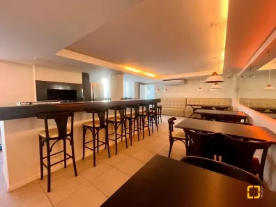 Apartamento com 2 Quartos à venda, 57m² no Barreiros, São José