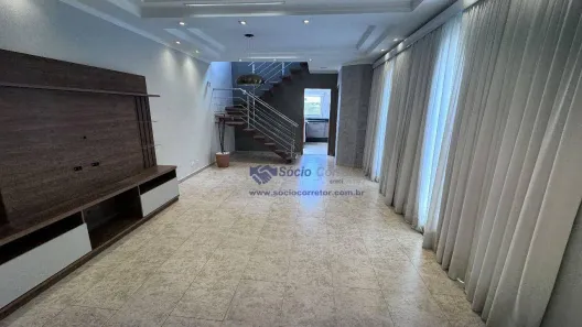 Sobrado com 4 Quartos à venda, 197m² no Jardim Santa Clara, Guarulhos