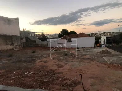 Lote/Terreno à venda, 902m² no Centro, Marília