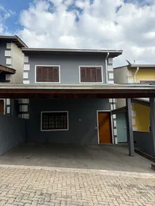 Casa de Condomínio com 3 Quartos para alugar, 140m² no Centro, São Roque