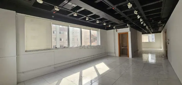 Sala Comercial à venda, 83m² no Lourdes, Belo Horizonte
