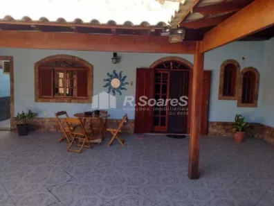 Casa com 3 Quartos à venda, 164m² no Realengo, Rio de Janeiro