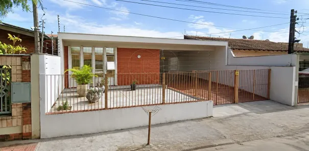 Casa com 3 Quartos para alugar, 189m² no San Remo, Londrina
