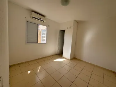 Casa de Condomínio com 3 Quartos para alugar, 98m² no Jardim Imperial, Cuiabá