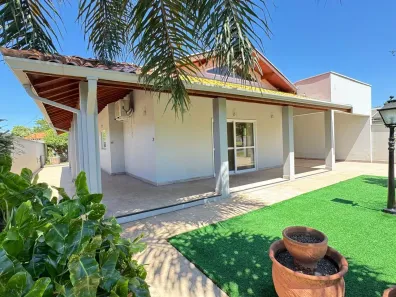 Casa com 3 Quartos à venda, 228m² no Centro, Águas de São Pedro