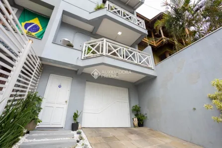 Casa com 3 Quartos à venda, 204m² no Mário Quintana, Porto Alegre