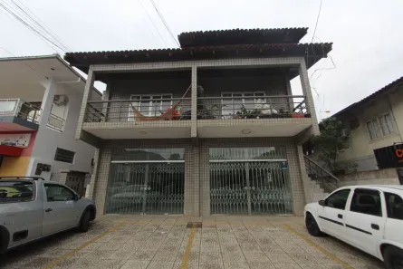 Sala Comercial para alugar, 140m² no Iririú, Joinville