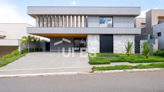 Casa de Condomínio com 4 Quartos à venda, 351m² no Jardins Milão, Goiânia