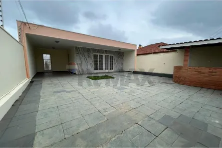 Casa com 3 Quartos para alugar, 205m² no Jardim Centenário, Mogi Guaçu