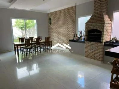Casa de Condomínio com 3 Quartos para alugar, 300m² no Aclimação, Uberlândia