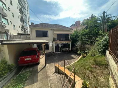 Casa com 3 Quartos à venda, 201m² no Auxiliadora, Porto Alegre