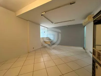 Casa com 3 Quartos à venda, 215m² no Vila Santa Tereza, Bauru