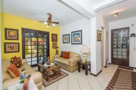 Casa com 4 Quartos à venda, 328m² no Serraria, Porto Alegre