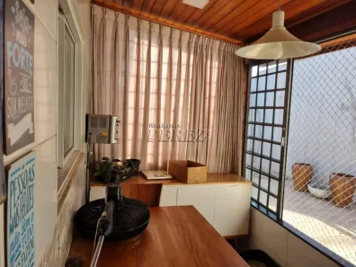 Casa com 3 Quartos para alugar, 120m² no Califórnia, Londrina