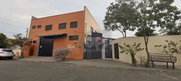 Sala Comercial à venda, 530m² no Santa Terezinha, Piracicaba