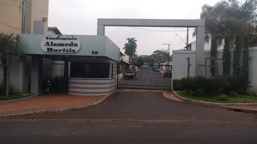 Casa com 4 Quartos à venda, 350m² no Mercês, Uberaba
