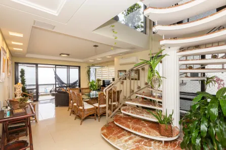 Casa com 5 Quartos à venda, 384m² no Centro, Matinhos