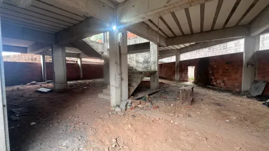 Prédio Residencial com 4 Quartos para alugar, 600m² no COHAB Anil III, São Luís