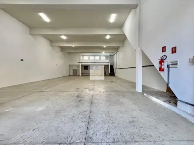 Ponto Comercial para alugar, 300m² no Vila Mathias, Santos