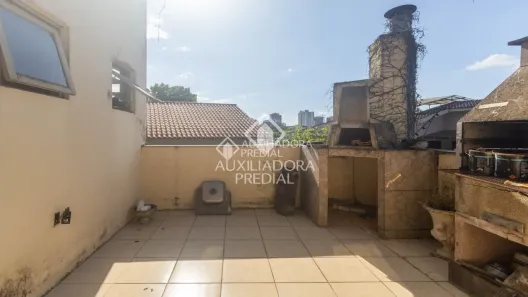 Casa com 3 Quartos à venda, 350m² no Três Figueiras, Porto Alegre