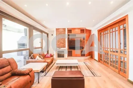 Casa com 2 Quartos para alugar, 425m² no Três Figueiras, Porto Alegre